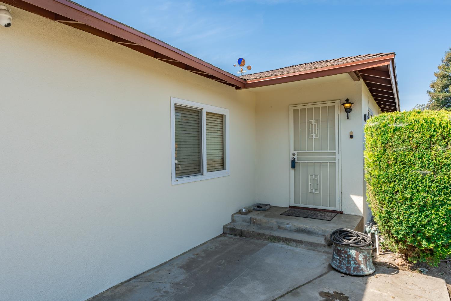 Single Family in Fresno - photo 3