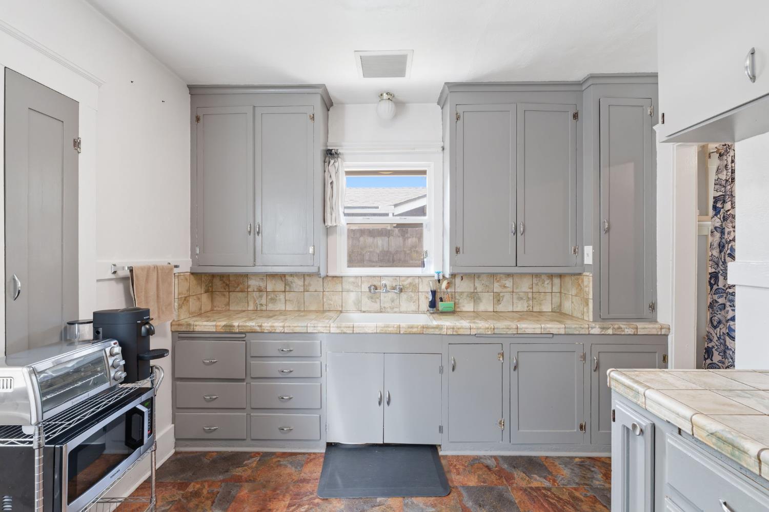 1494 N Wilson Avenue, Fresno, CA, 93728