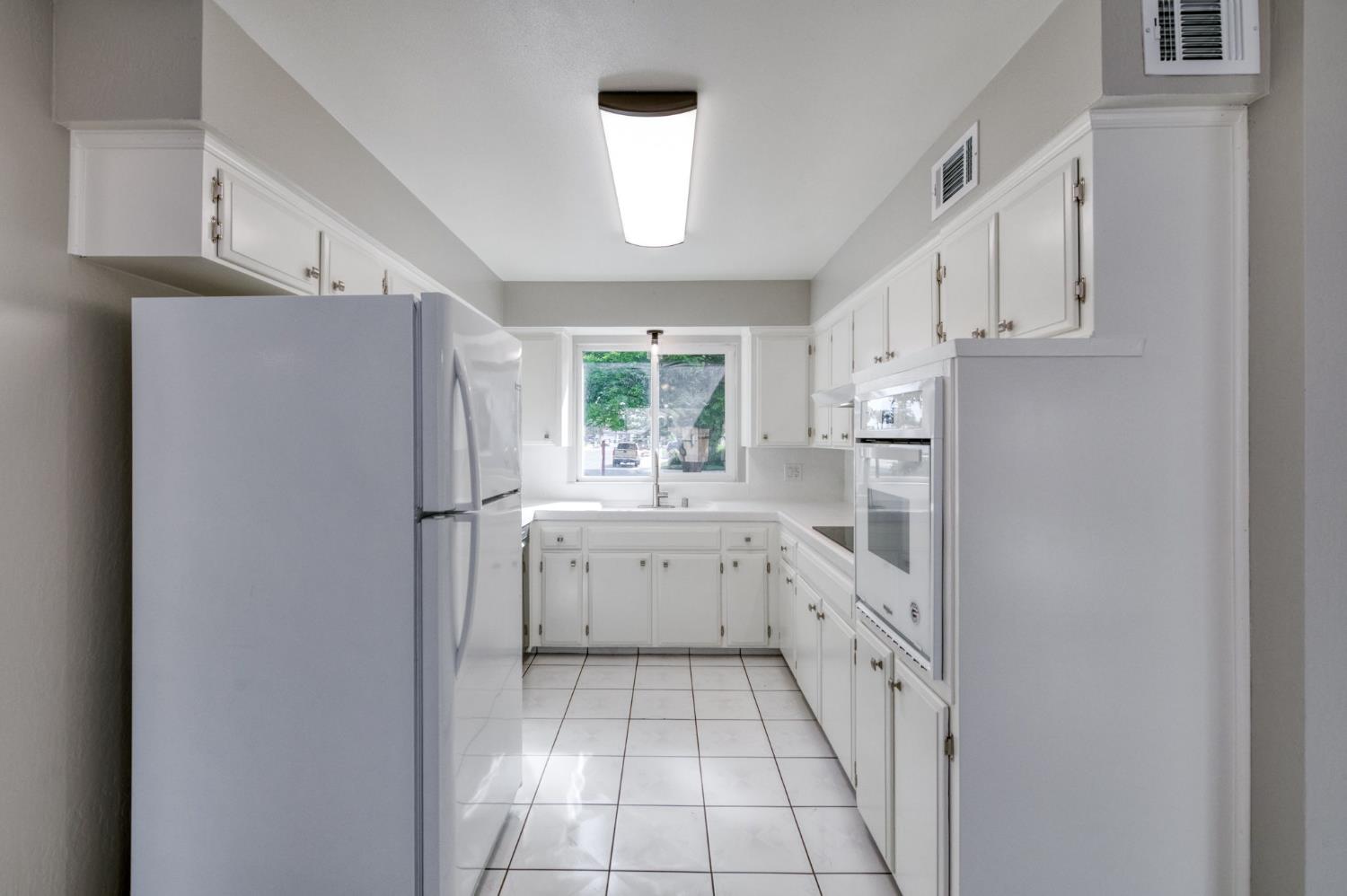 1314 Ezie Avenue, Clovis, CA, 93611