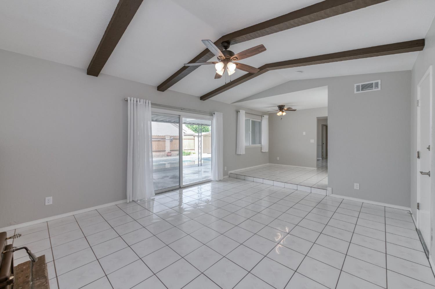 1314 Ezie Avenue, Clovis, CA, 93611