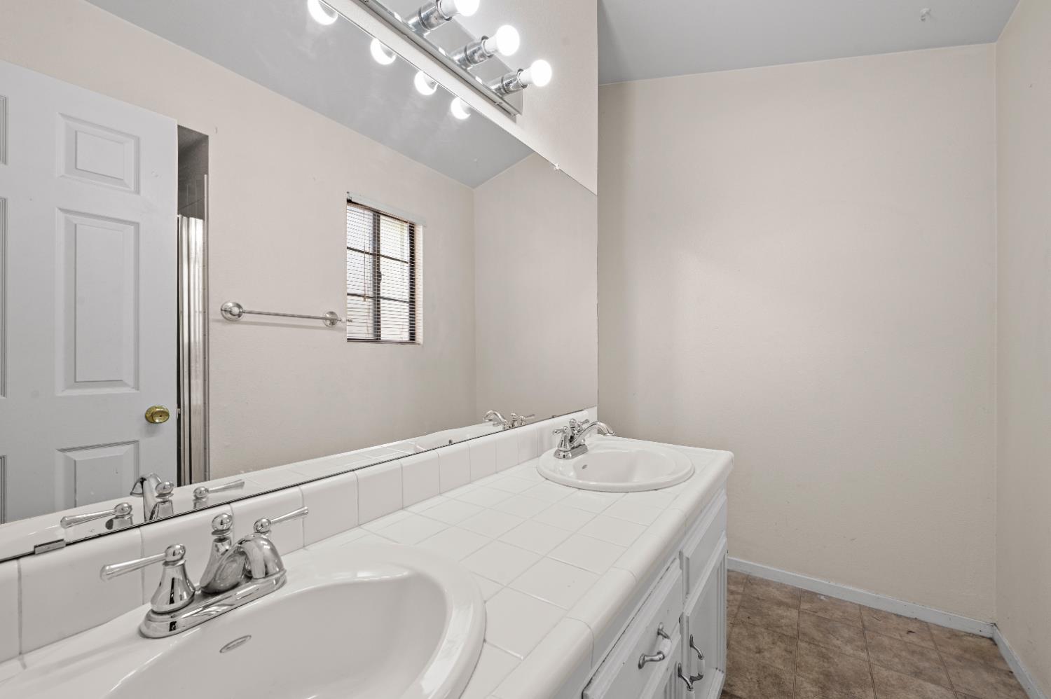 4727 E Alamos Avenue UNIT&nbsp;106A, Fresno, CA, 93726