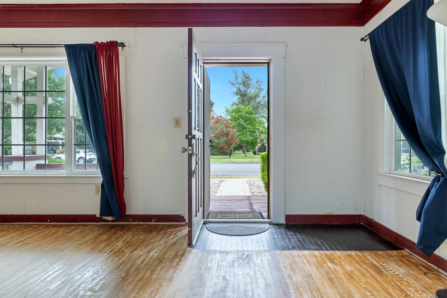 3153 E Kerckhoff Avenue, Fresno, CA, 93702