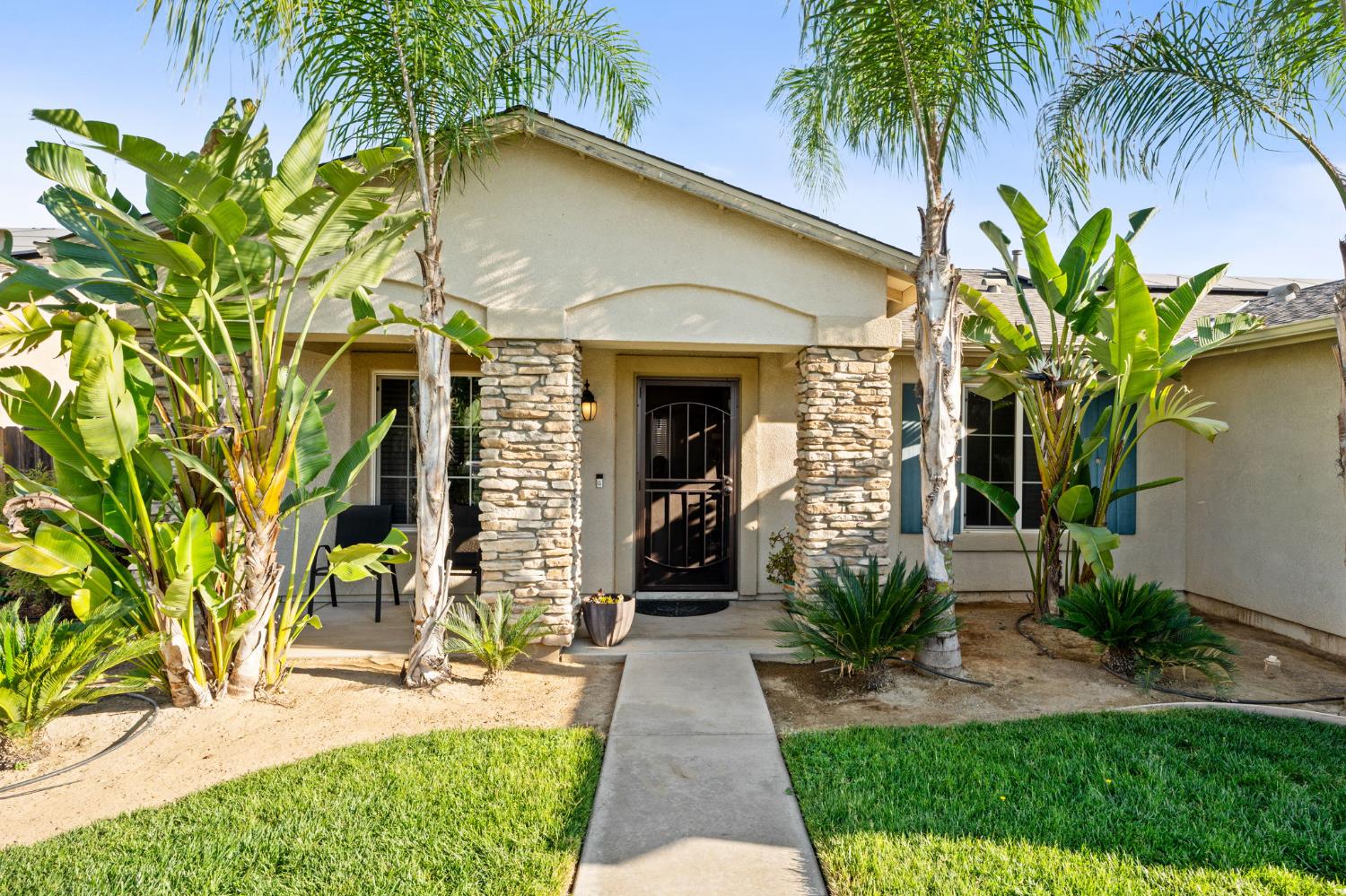 Single Family in Fresno - photo 3
