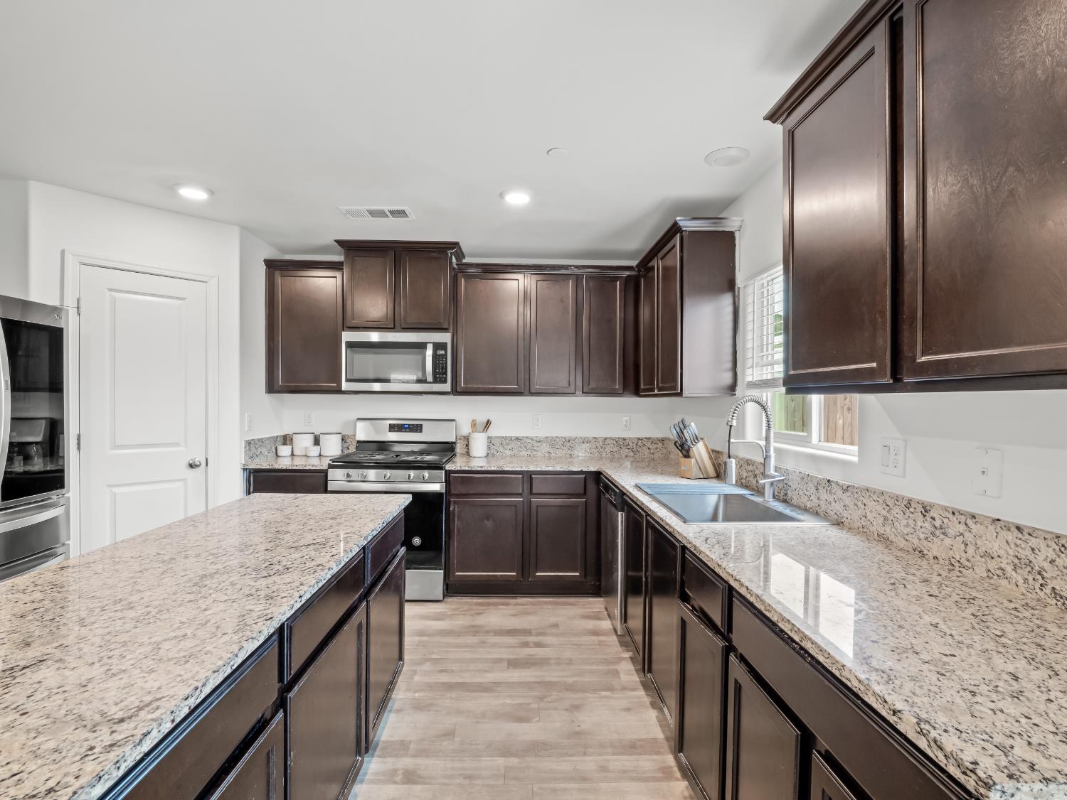 3637 N Mccaffrey Avenue, Fresno, CA, 93722