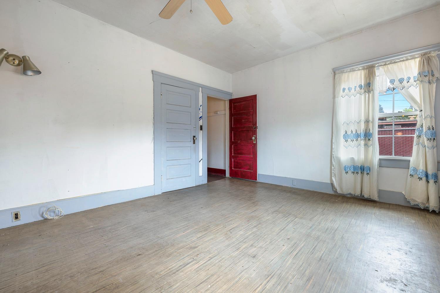 3153 E Kerckhoff Avenue, Fresno, CA, 93702