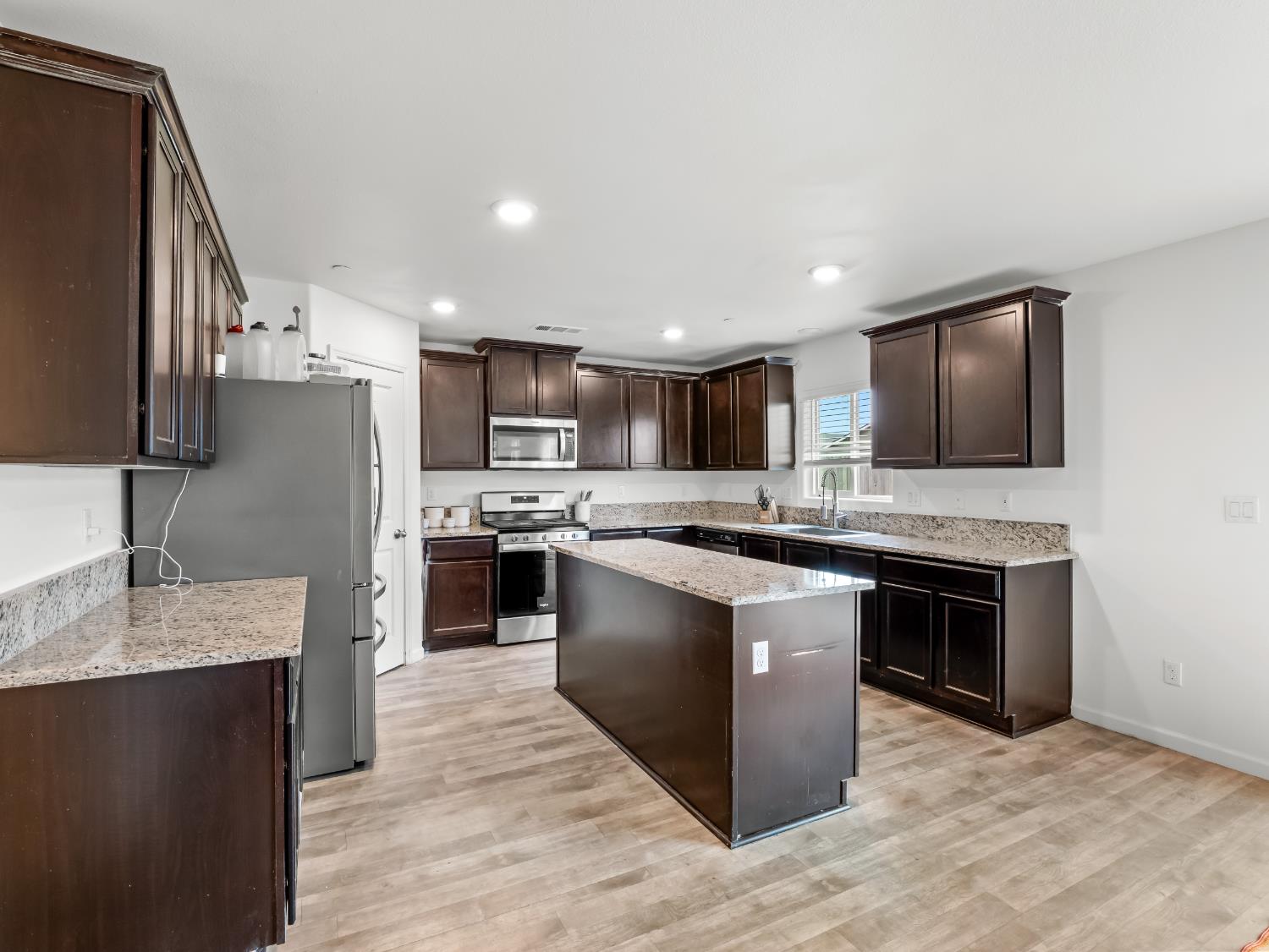 3637 N Mccaffrey Avenue, Fresno, CA, 93722