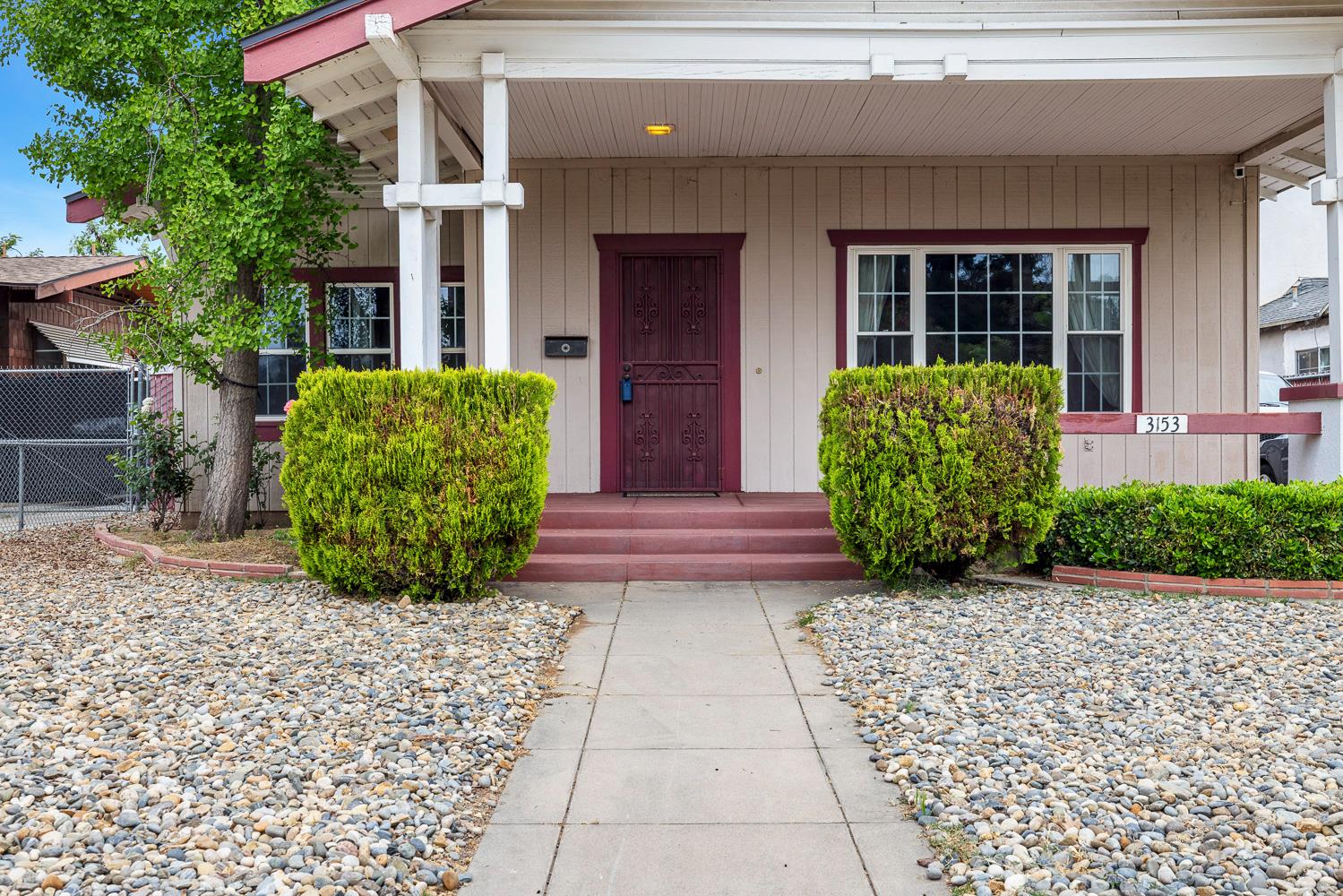 3153 E Kerckhoff Avenue, Fresno, CA, 93702