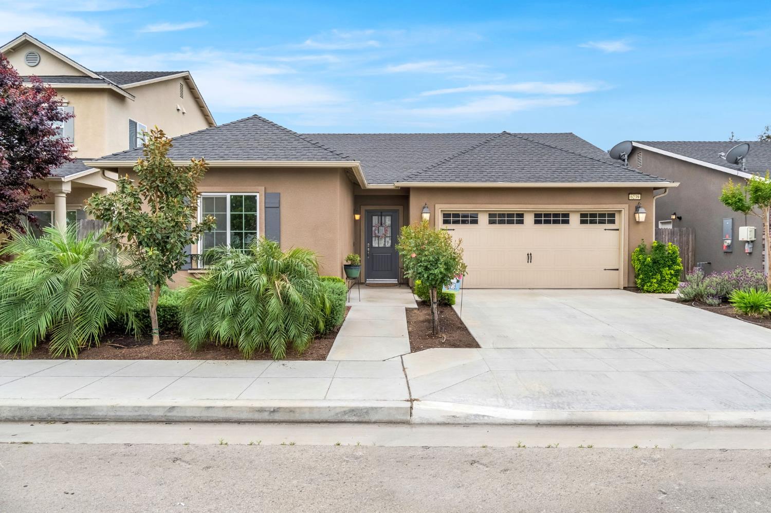 Single Family in Fresno - main photo