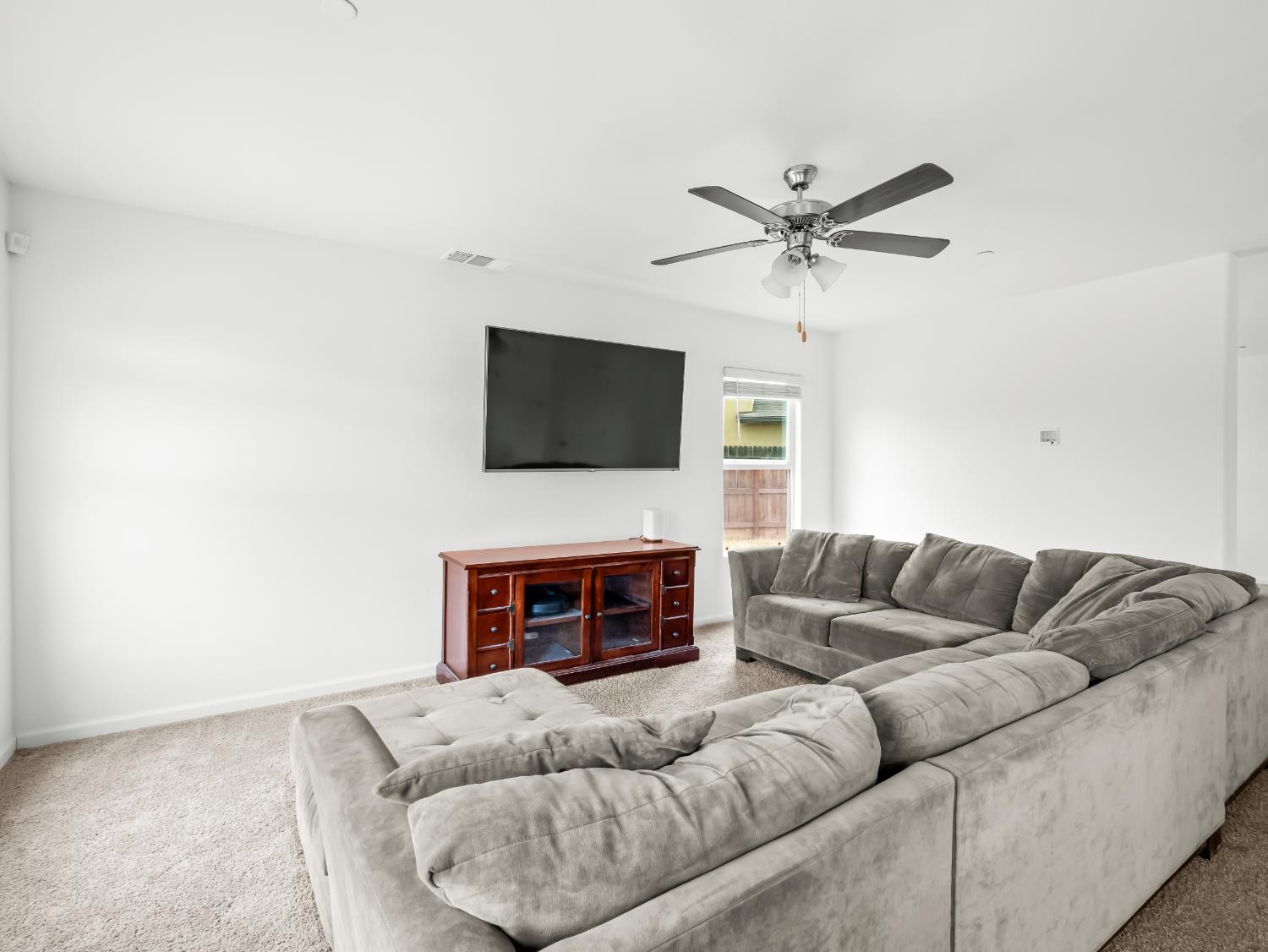 3637 N Mccaffrey Avenue, Fresno, CA, 93722