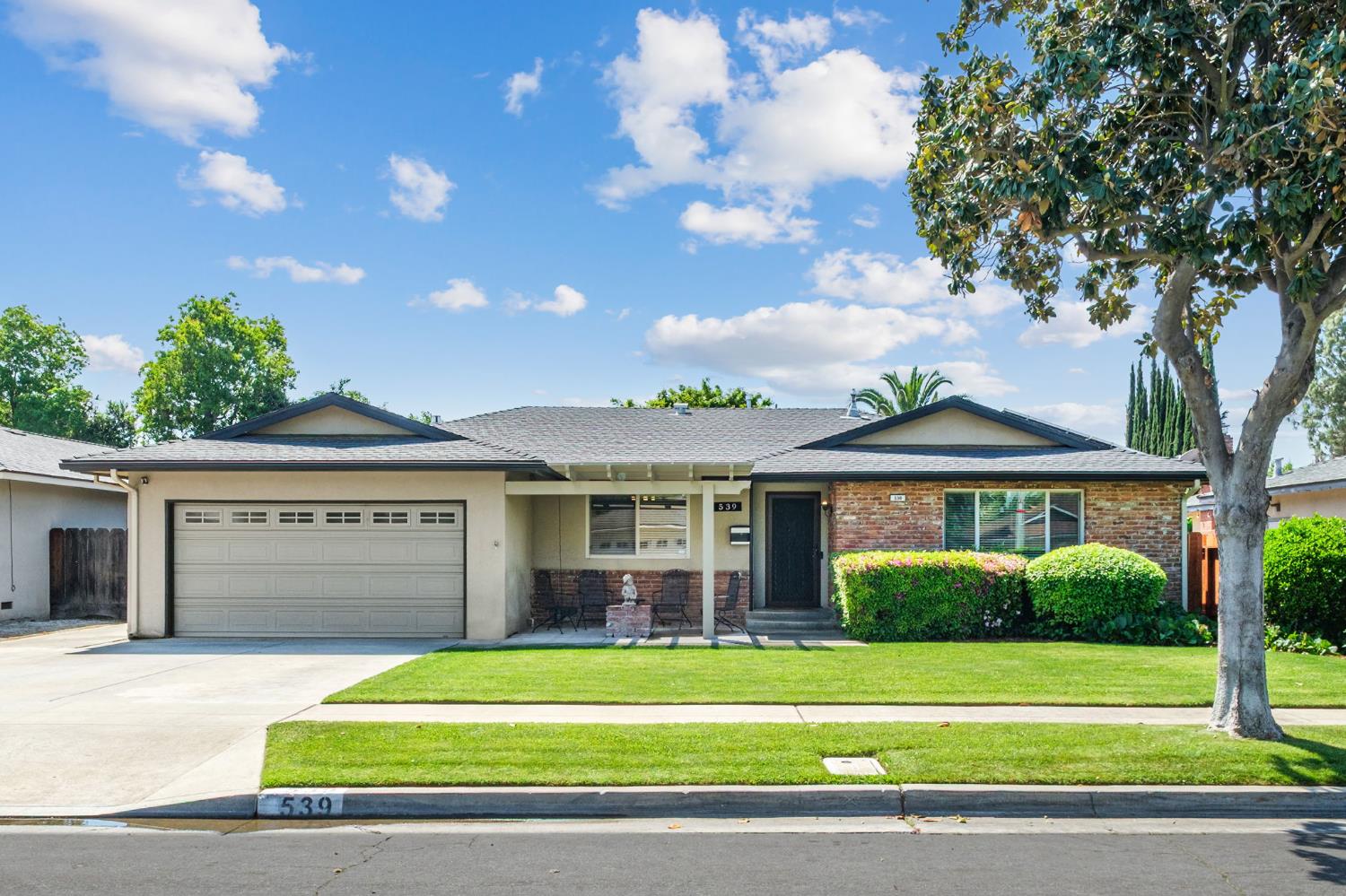 Single Family in Fresno - main photo