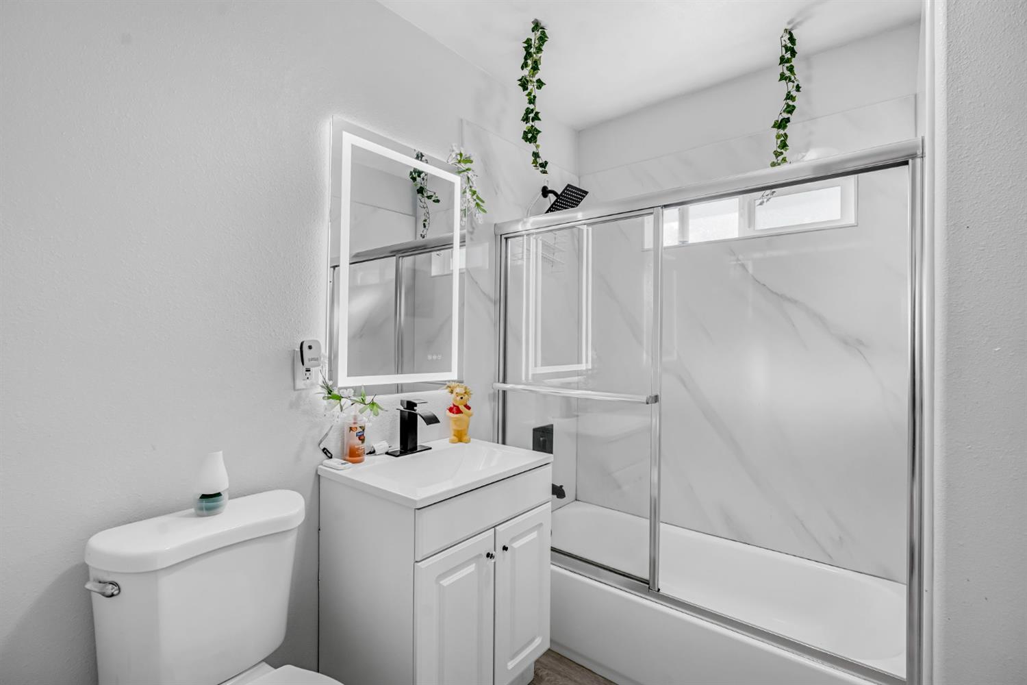 21 E Eden, Fresno, CA, 93706
