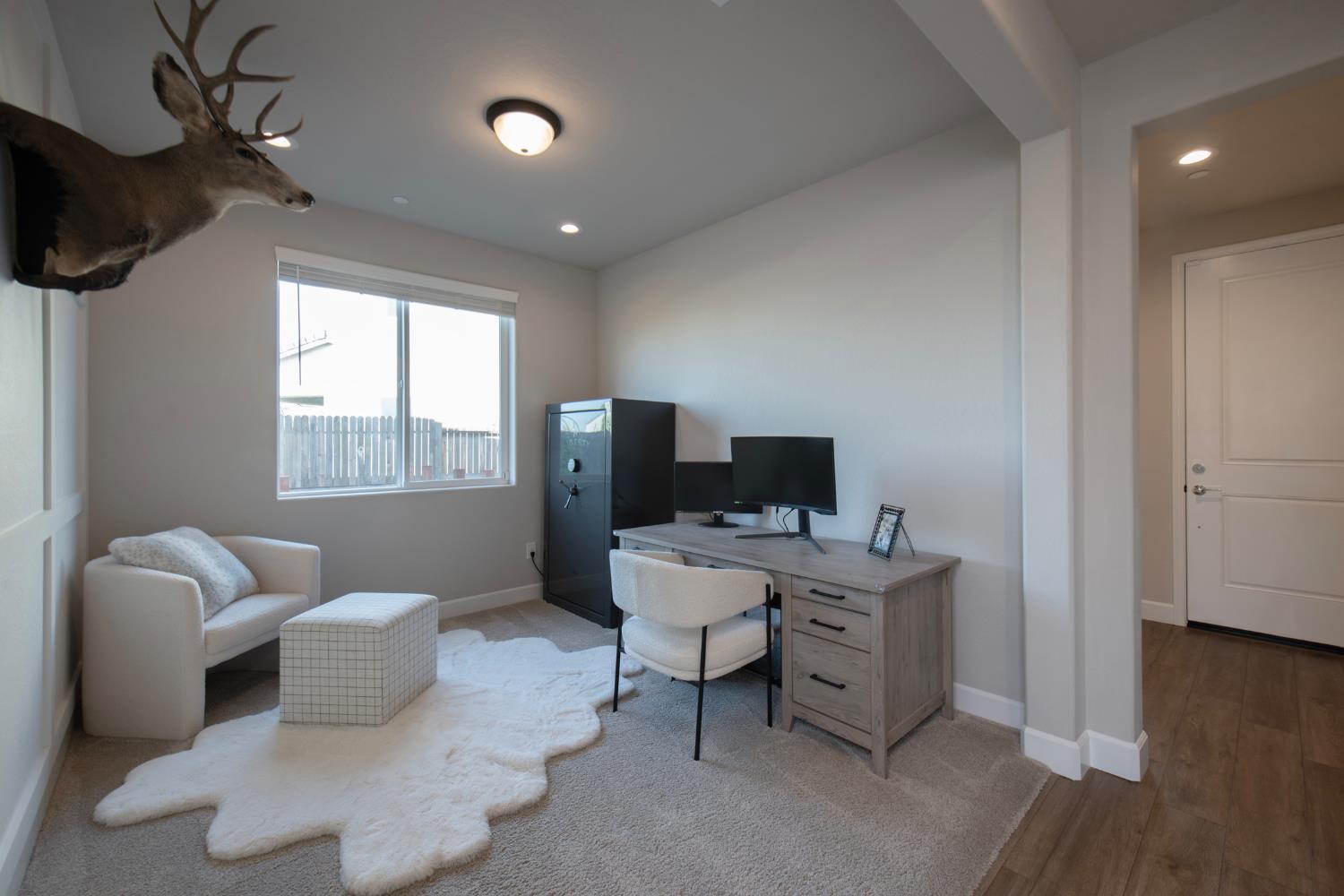 998 Ponderosa Way W, Madera, CA, 93636