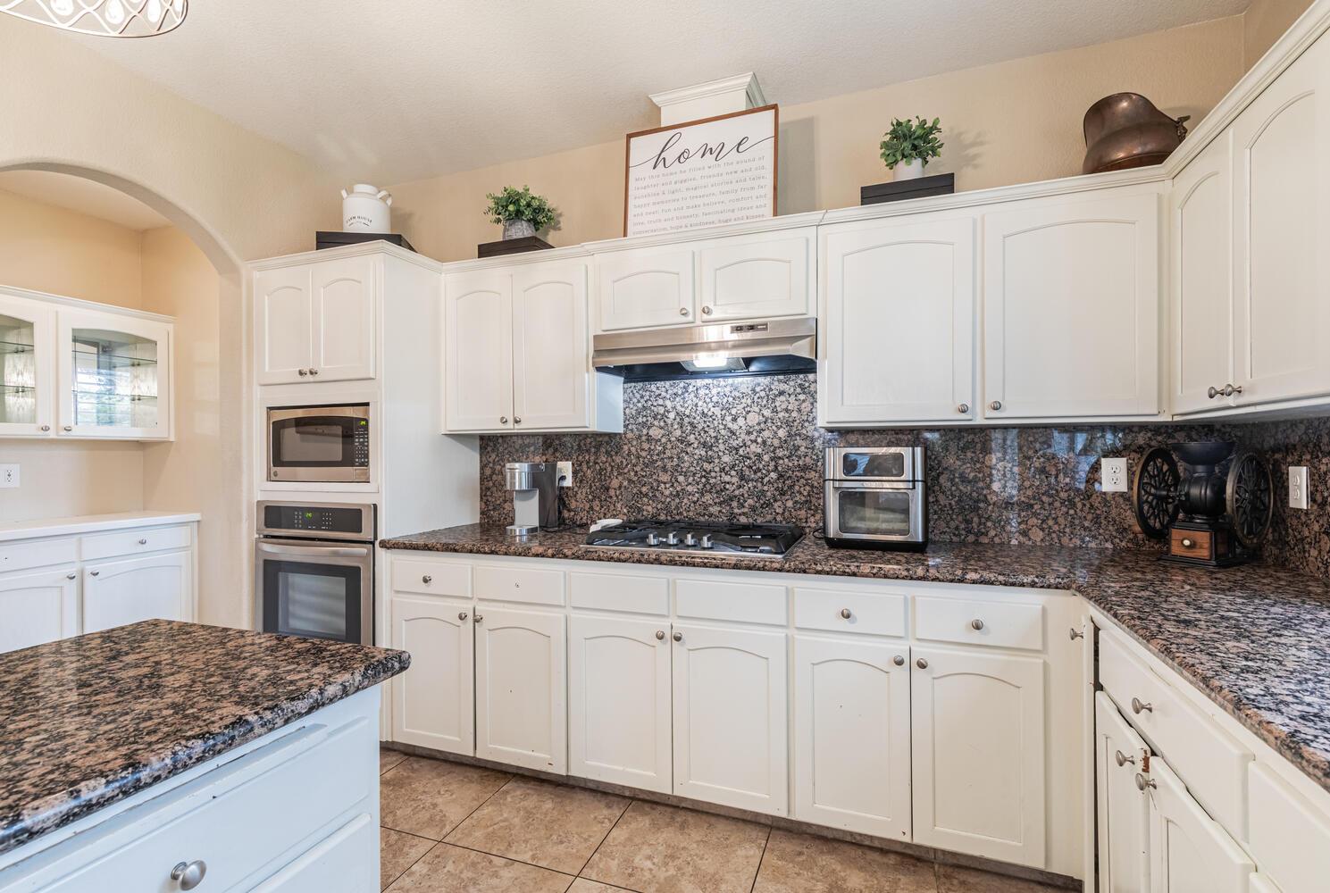 2170 W Beechwood Avenue, Fresno, CA, 93711