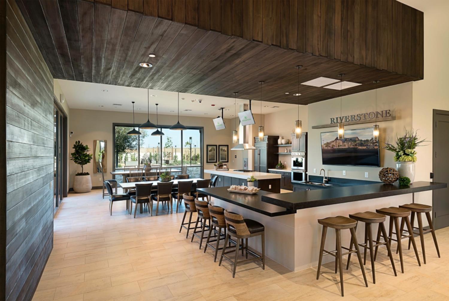 998 Ponderosa Way W, Madera, CA, 93636