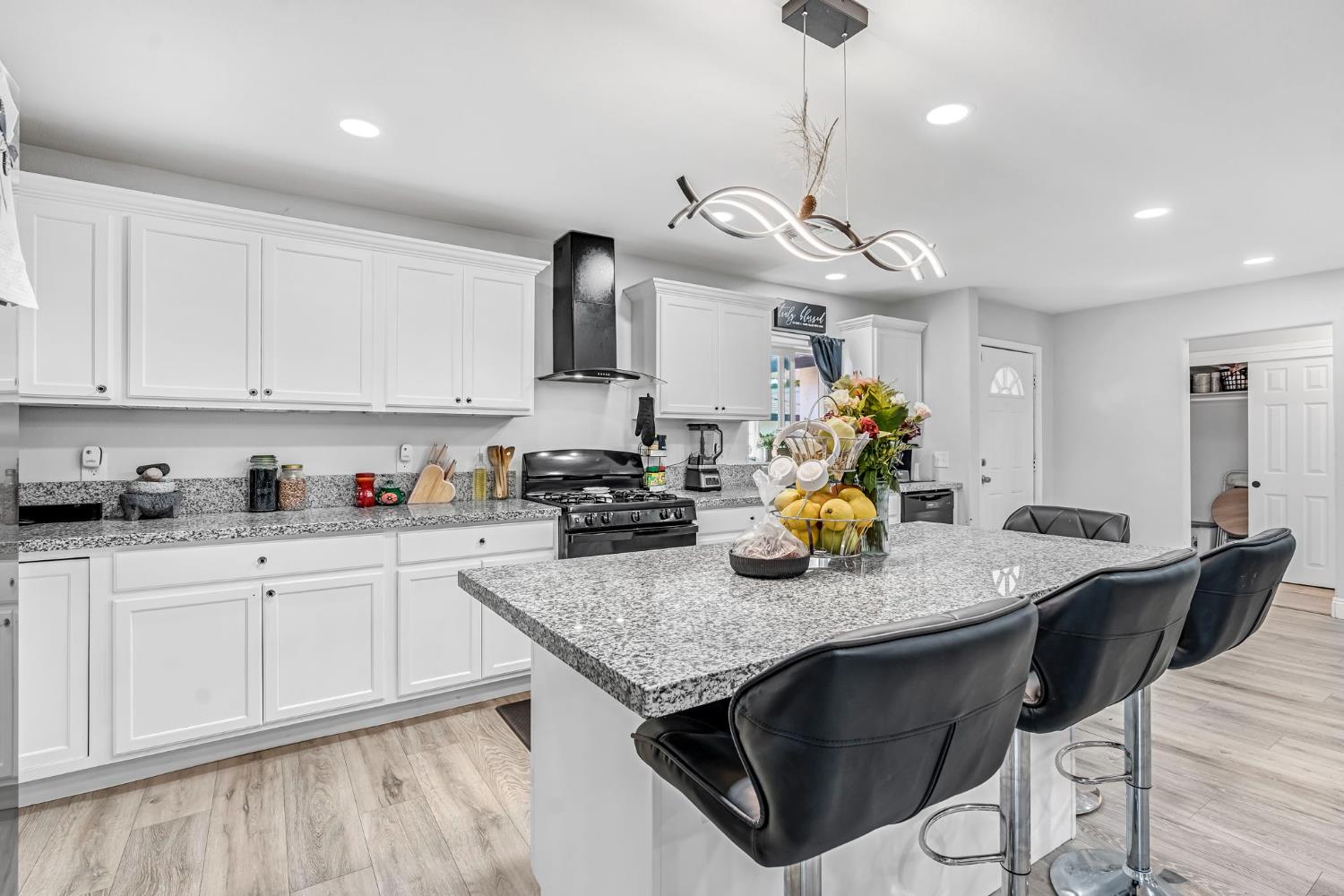 21 E Eden, Fresno, CA, 93706
