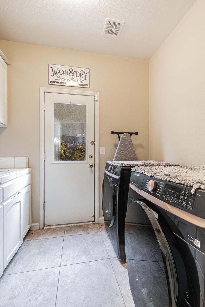 2170 W Beechwood Avenue, Fresno, CA, 93711