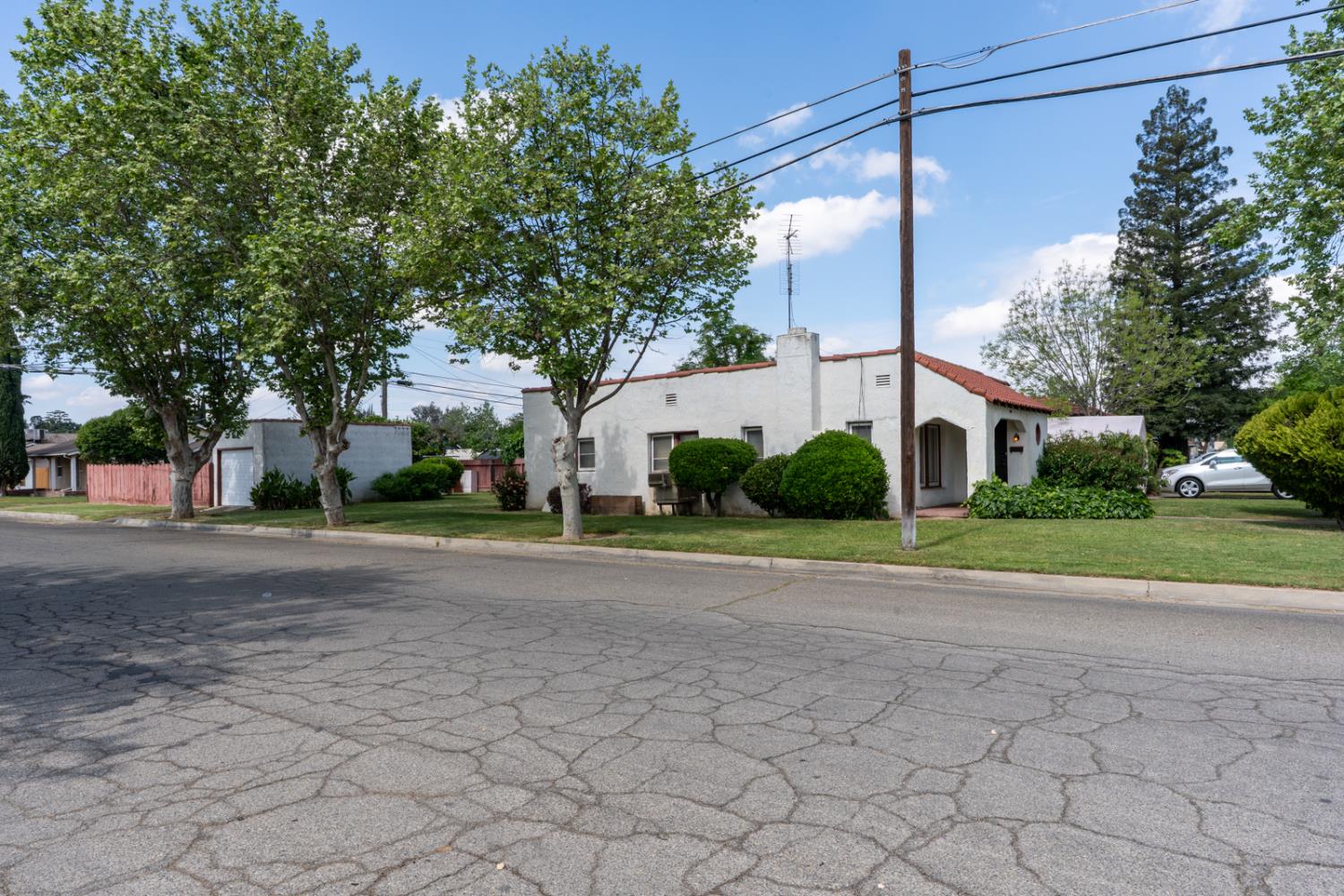 500 N G Street, Madera, CA, 93637