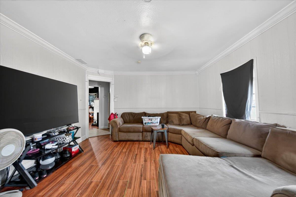 1328 E Fedora Avenue, Fresno, CA, 93704