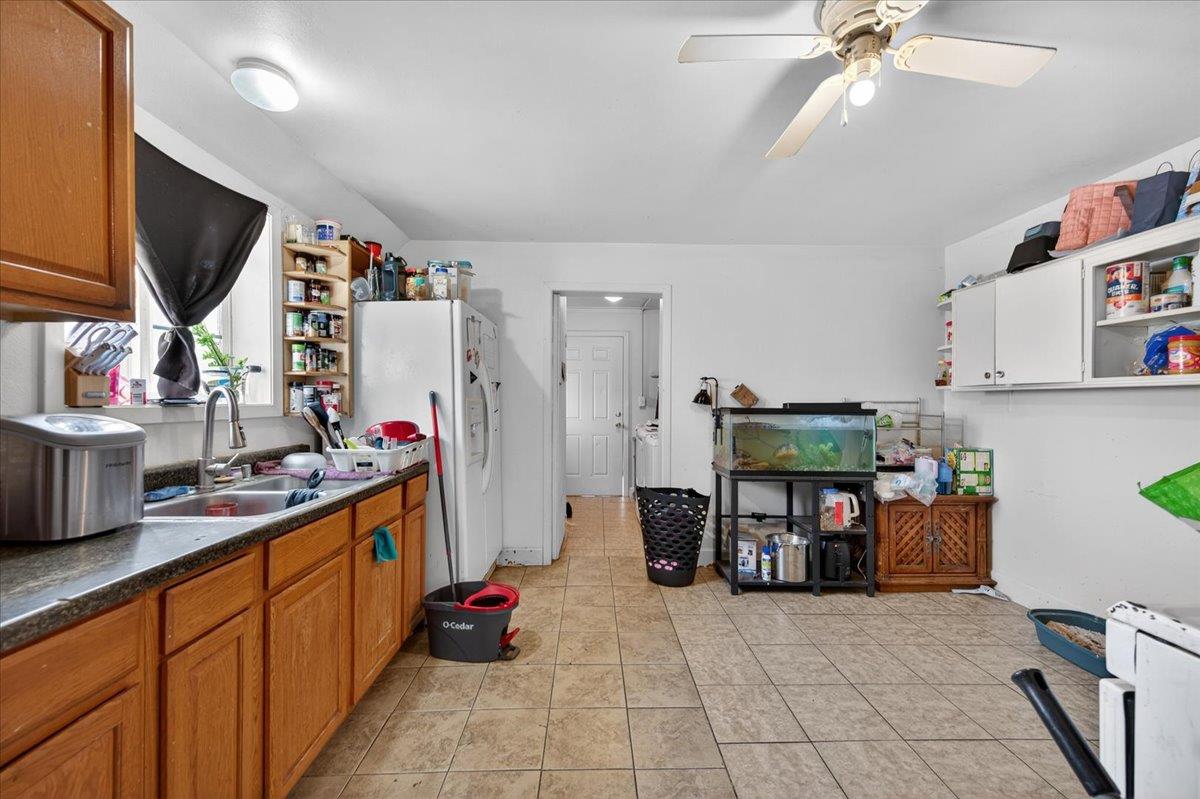 1328 E Fedora Avenue, Fresno, CA, 93704