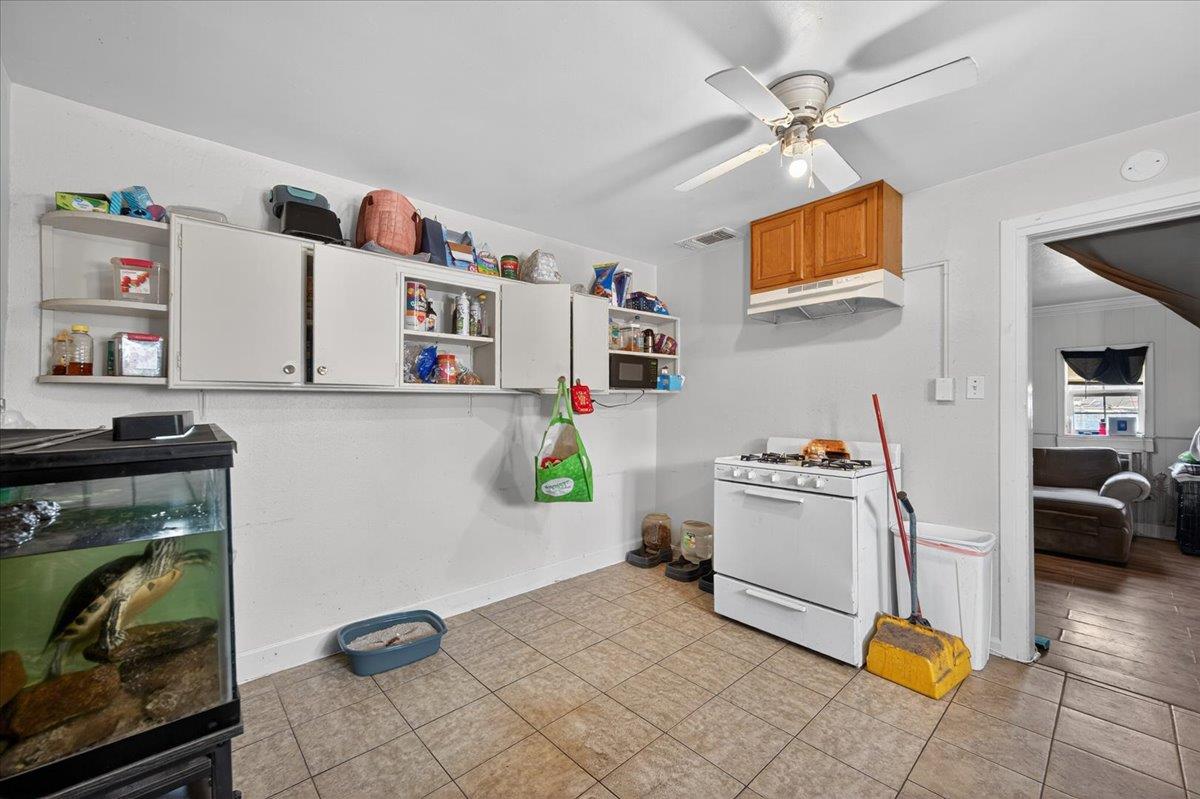 1328 E Fedora Avenue, Fresno, CA, 93704