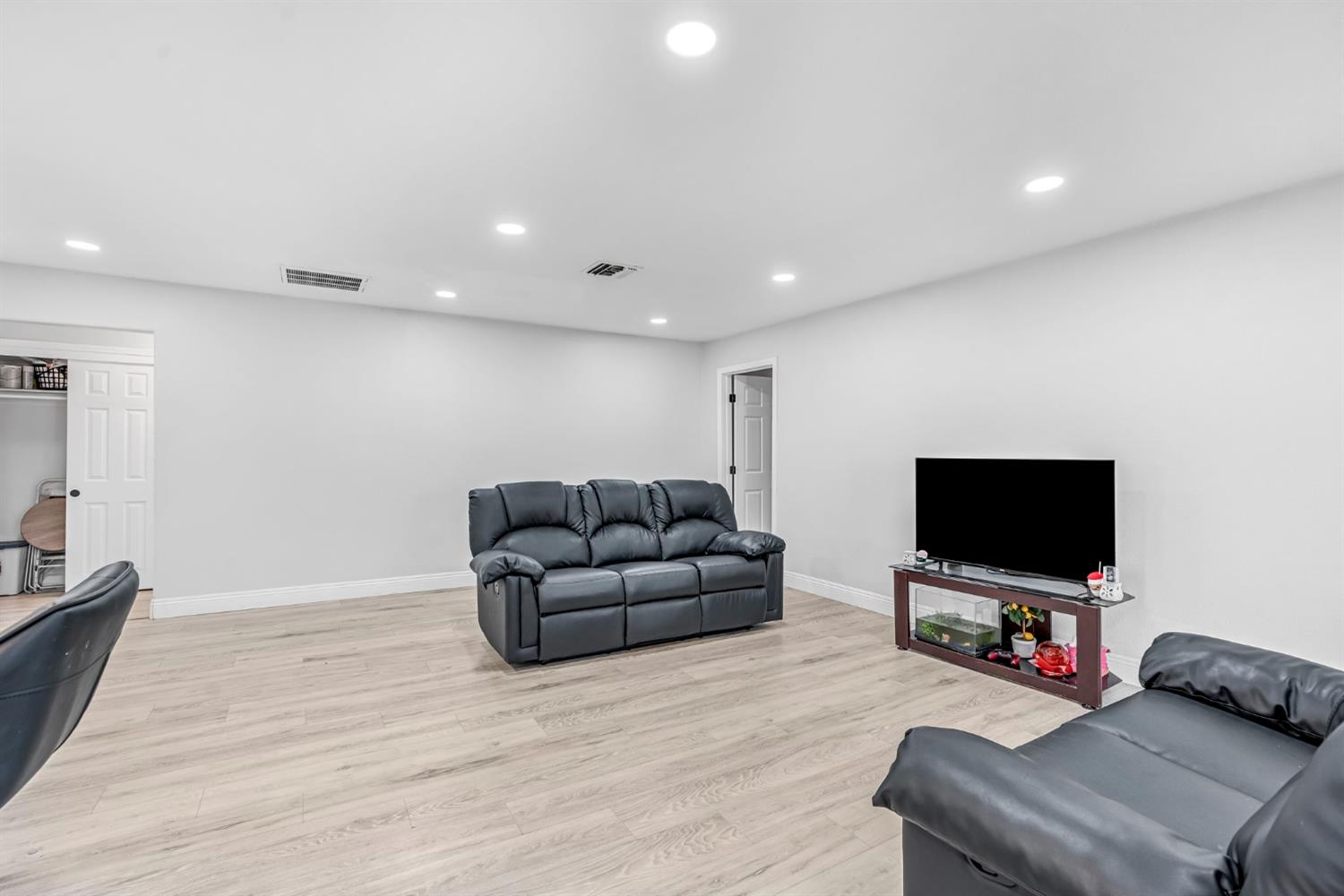 21 E Eden, Fresno, CA, 93706