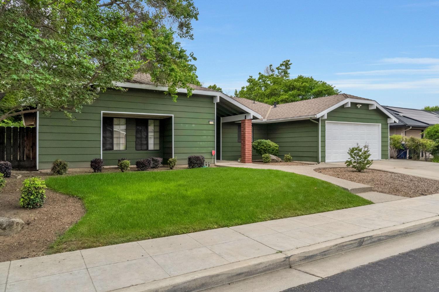 Single Family in Clovis - photo 3