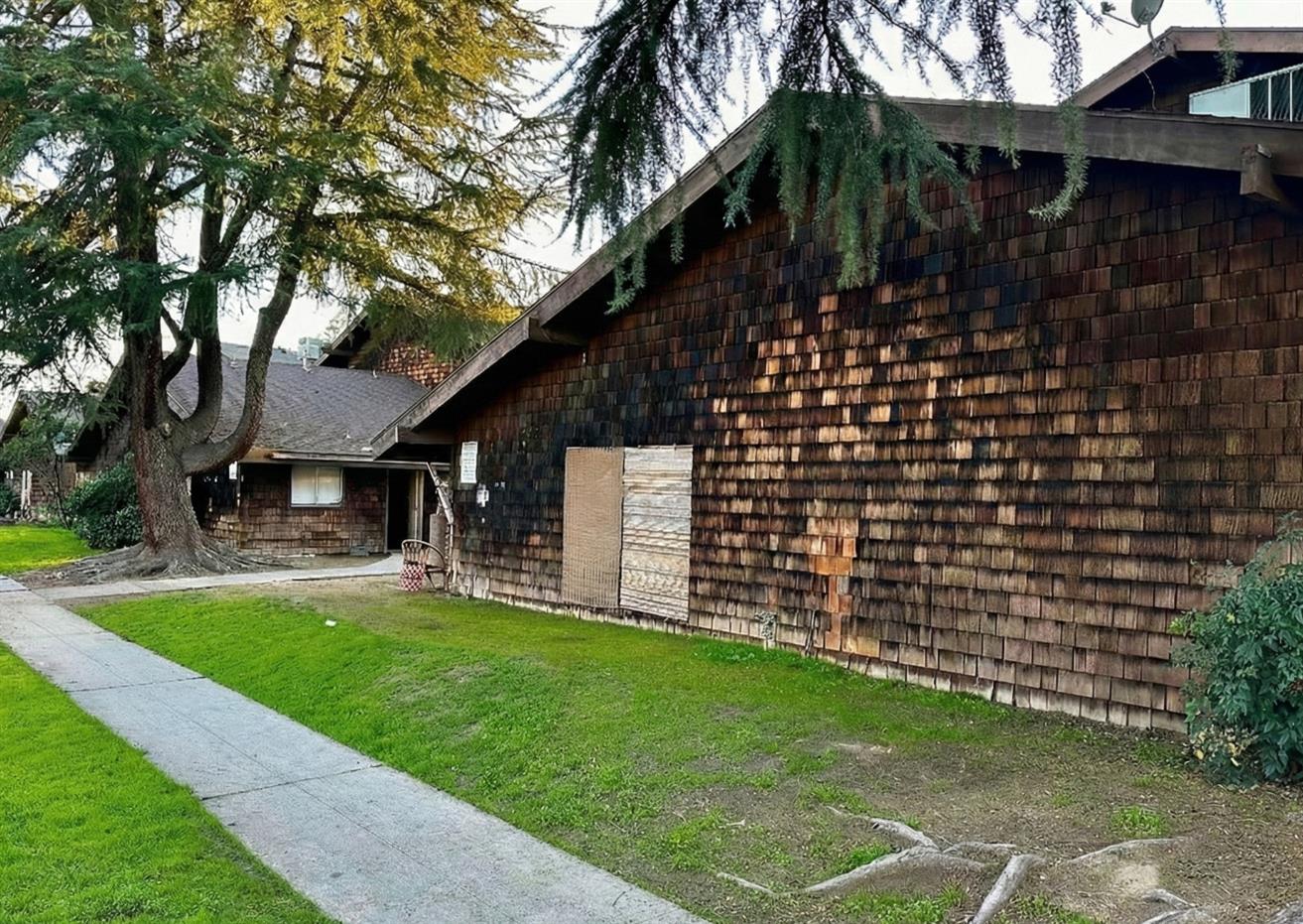 Fourplex in Fresno - photo 2
