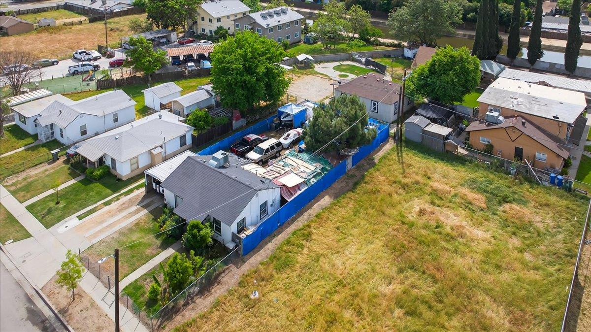 1328 E Fedora Avenue, Fresno, CA, 93704