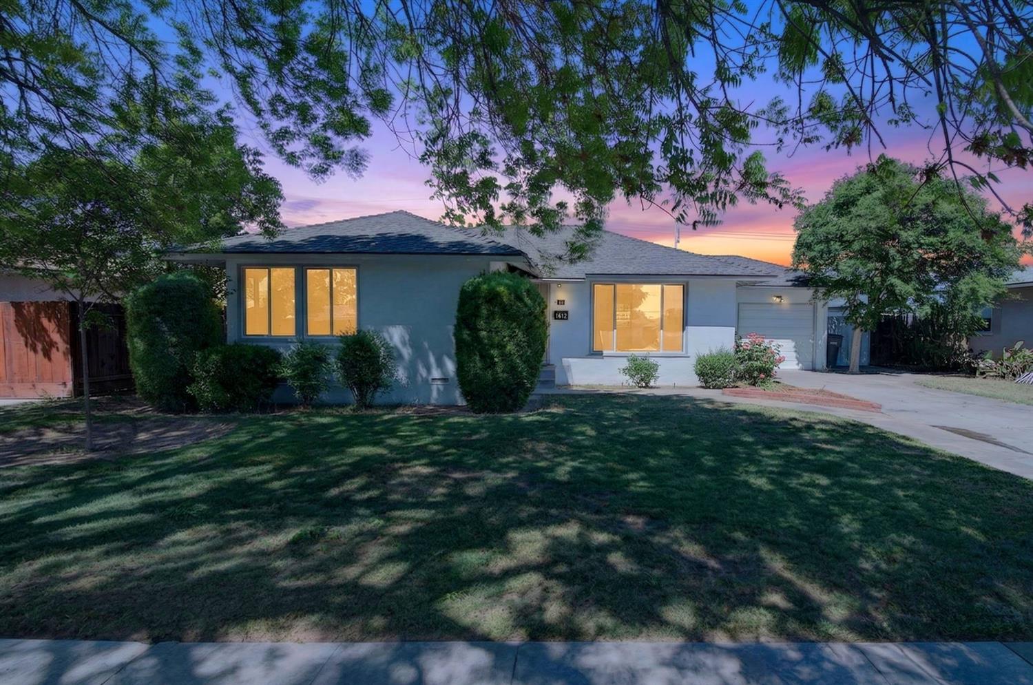 Single Family in Fresno - photo 2
