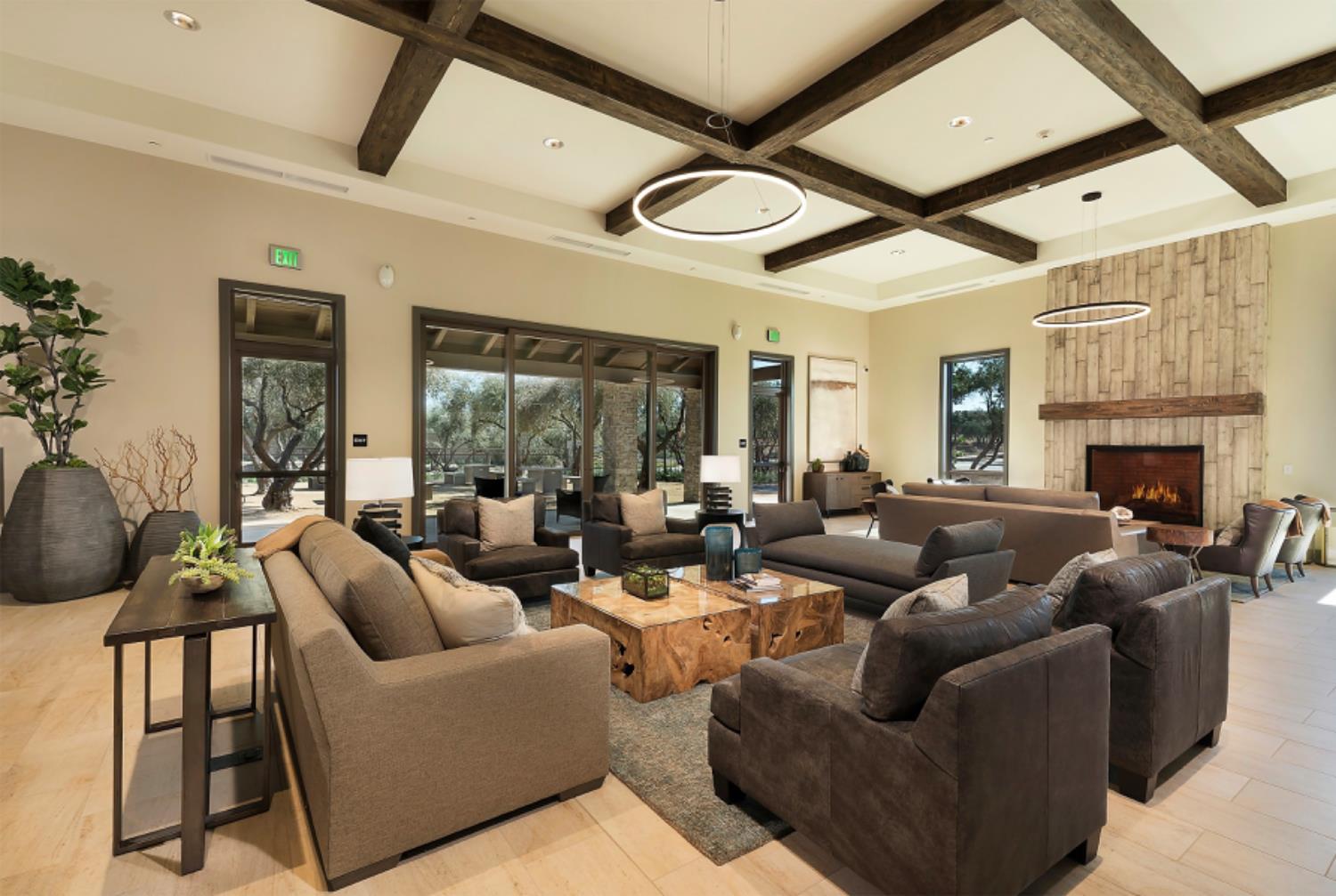 998 Ponderosa Way W, Madera, CA, 93636