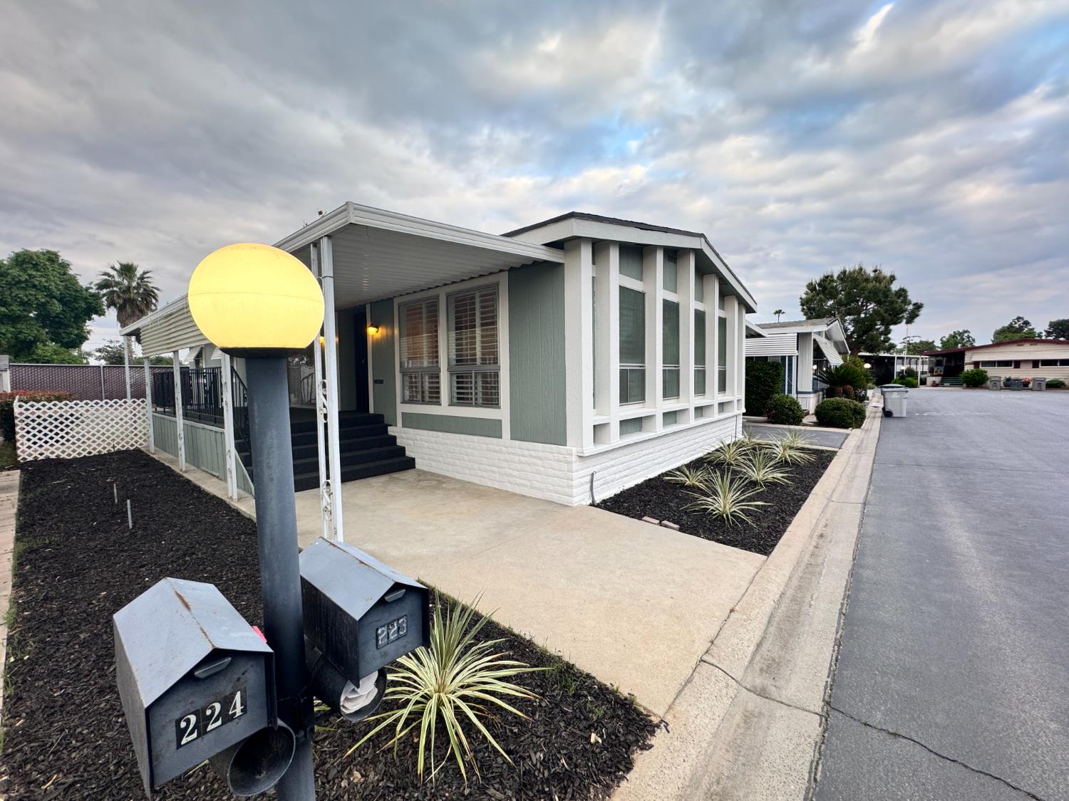 12846 W Lacey Boulevard UNIT&nbsp;33, Hanford, CA, 93230