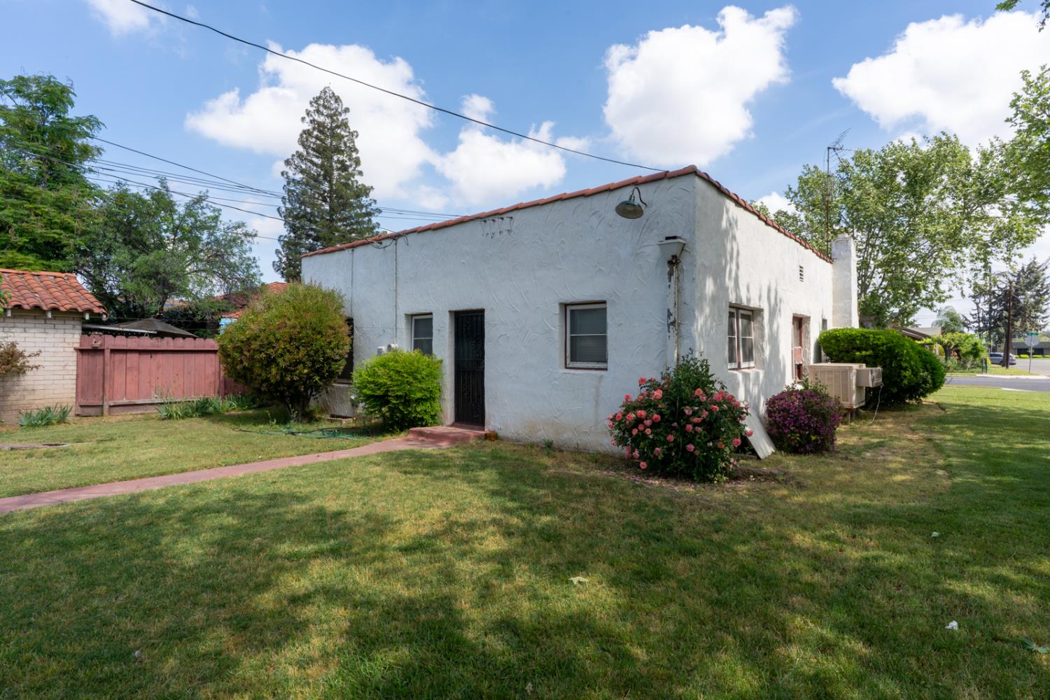 500 N G Street, Madera, CA, 93637