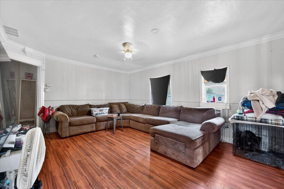 1328 E Fedora Avenue, Fresno, CA, 93704