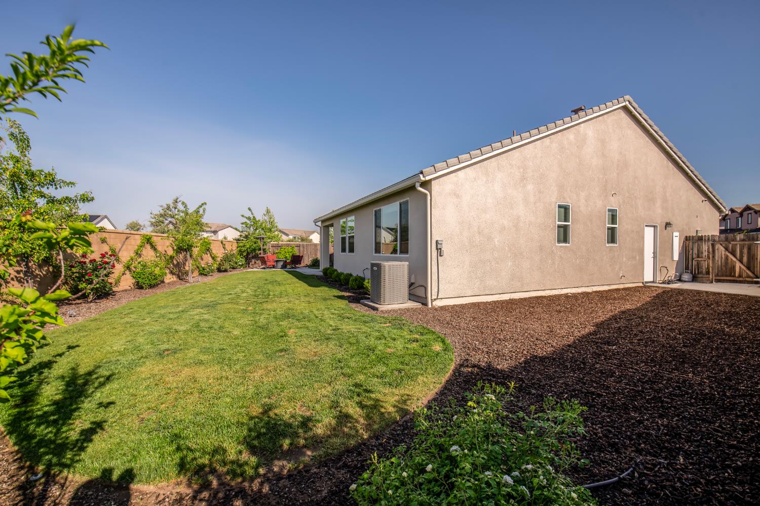 998 Ponderosa Way W, Madera, CA, 93636