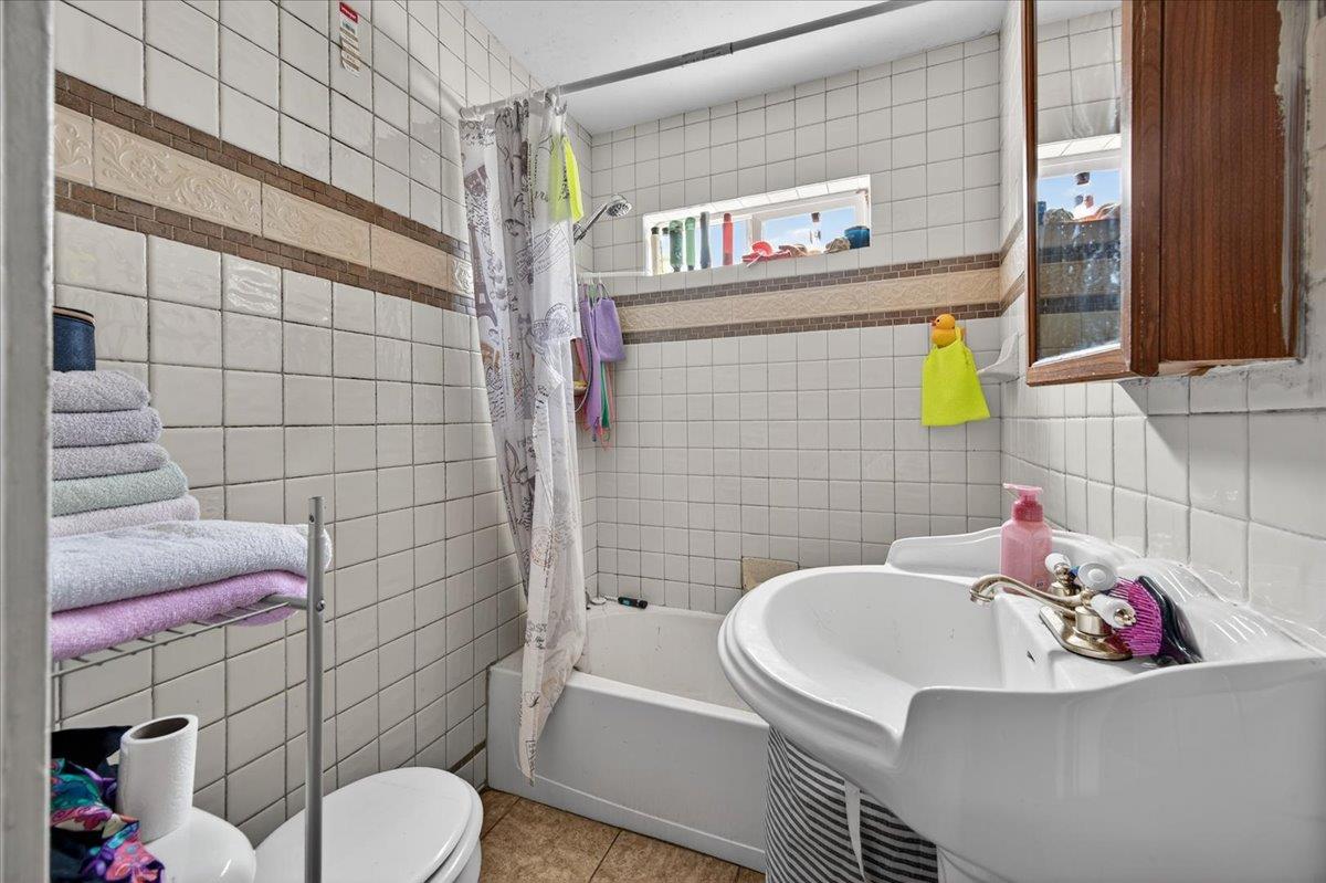 1328 E Fedora Avenue, Fresno, CA, 93704