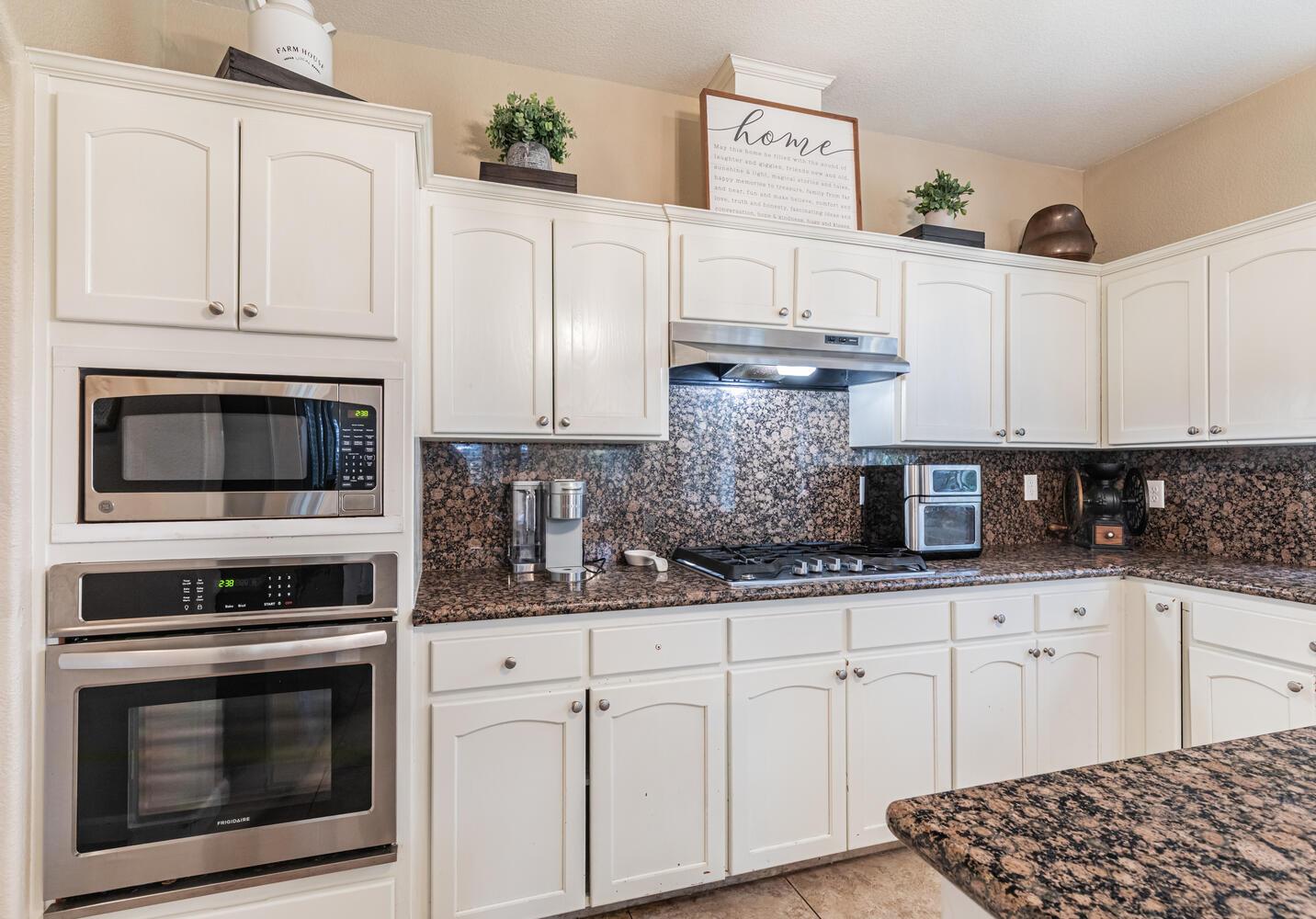 2170 W Beechwood Avenue, Fresno, CA, 93711