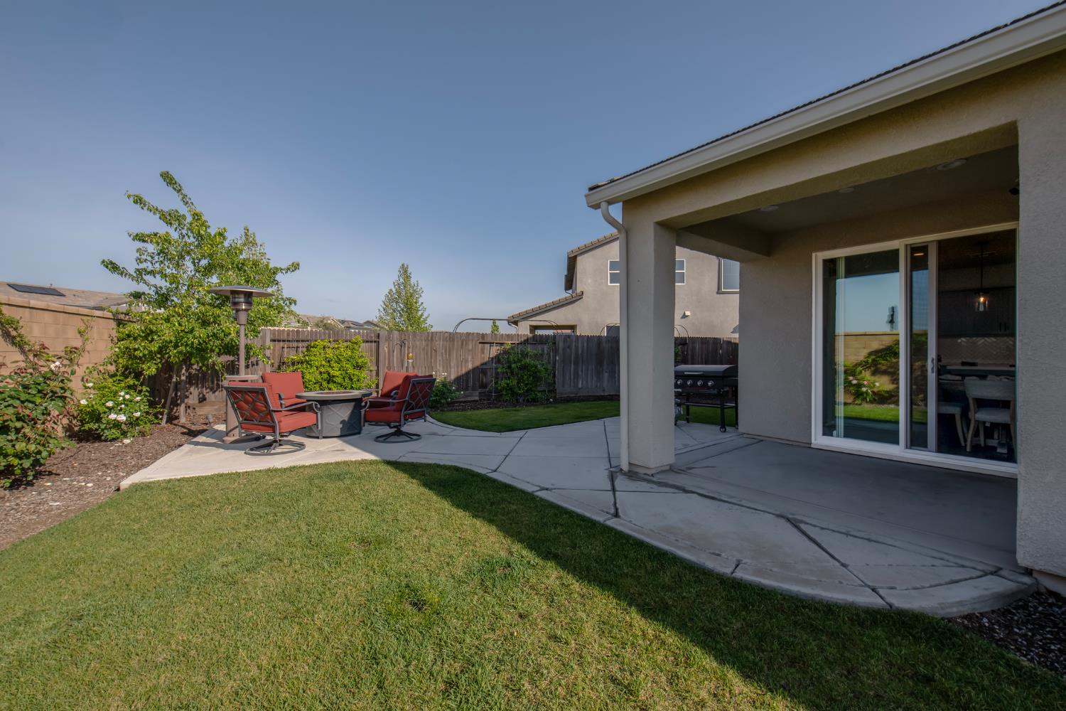 998 Ponderosa Way W, Madera, CA, 93636
