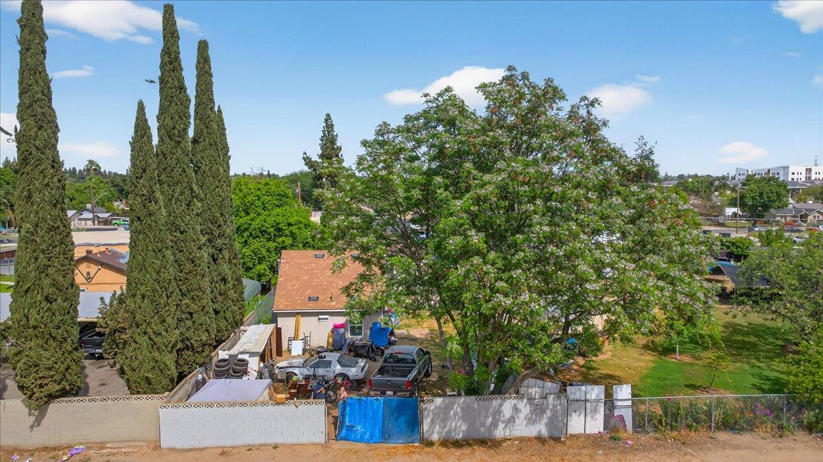 1328 E Fedora Avenue, Fresno, CA, 93704
