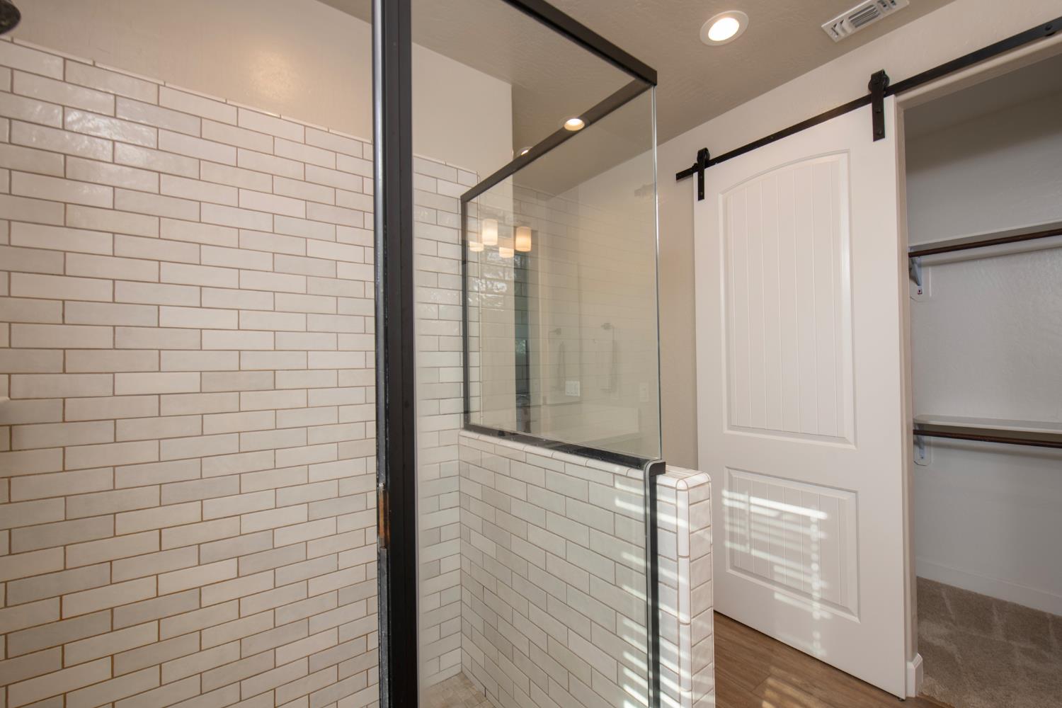 998 Ponderosa Way W, Madera, CA, 93636