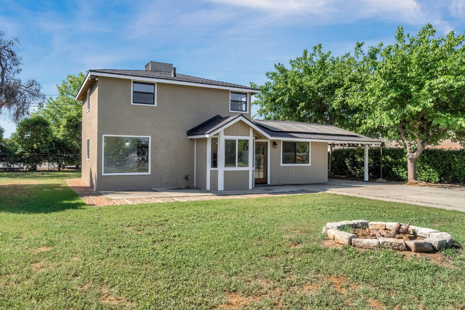 Single Family in Fresno - photo 3