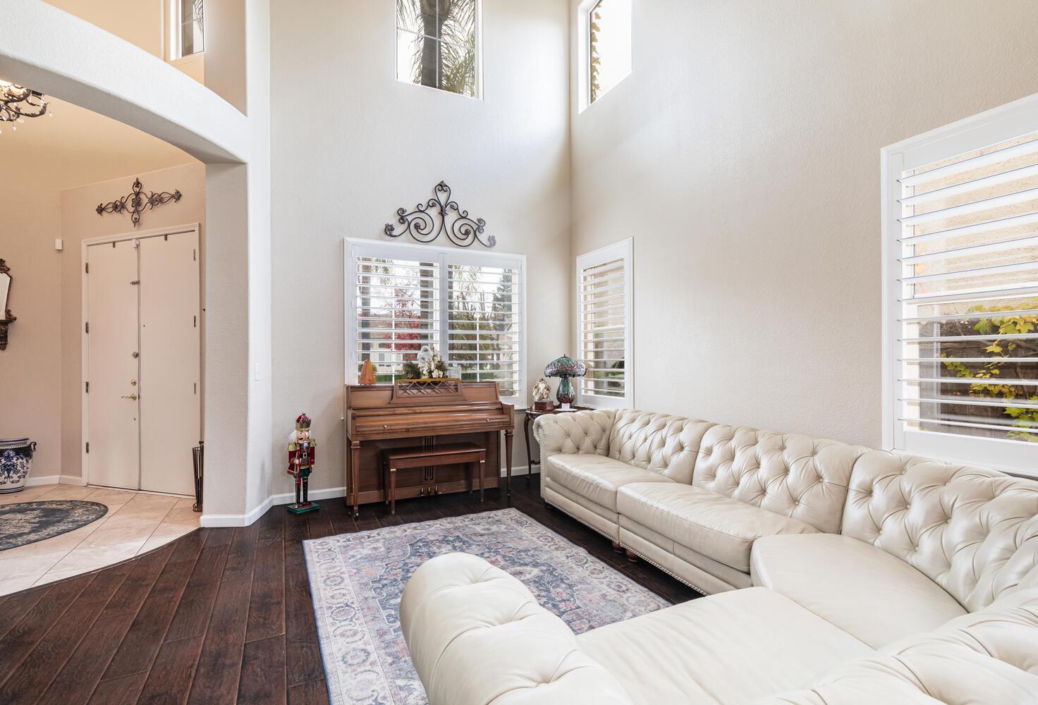 2170 W Beechwood Avenue, Fresno, CA, 93711