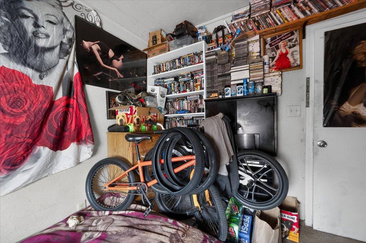 1328 E Fedora Avenue, Fresno, CA, 93704