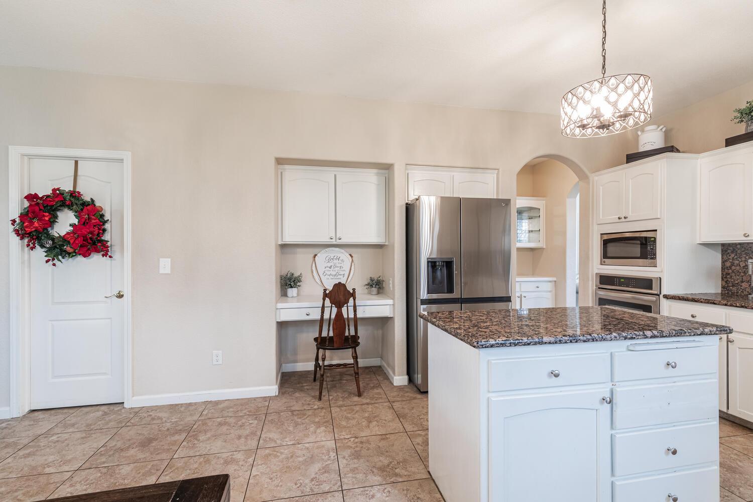 2170 W Beechwood Avenue, Fresno, CA, 93711