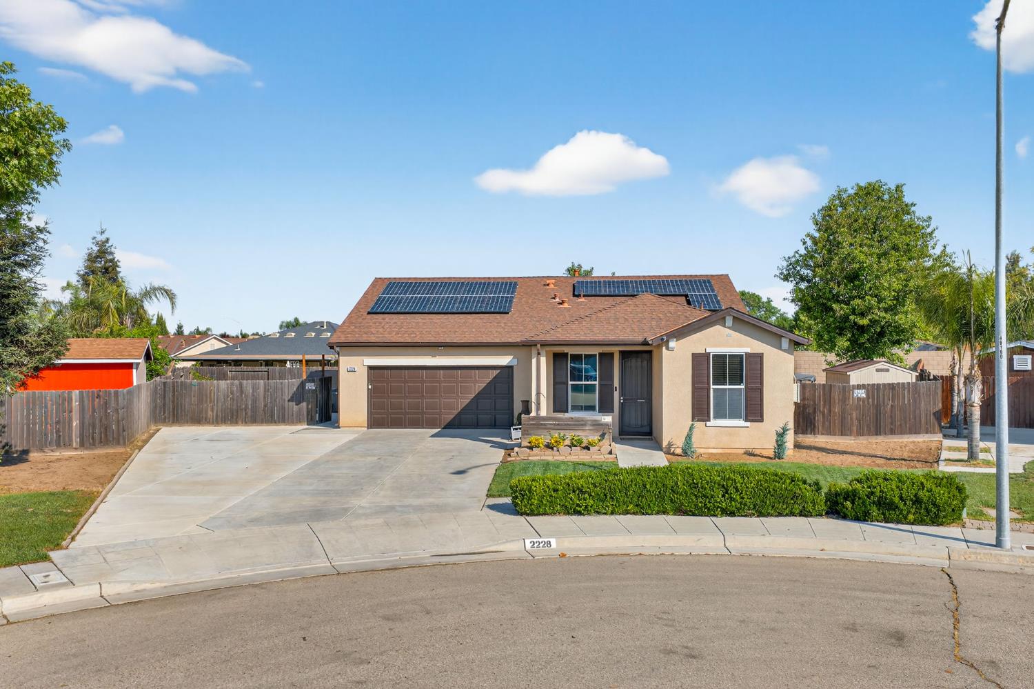 Single Family in Fresno - photo 2