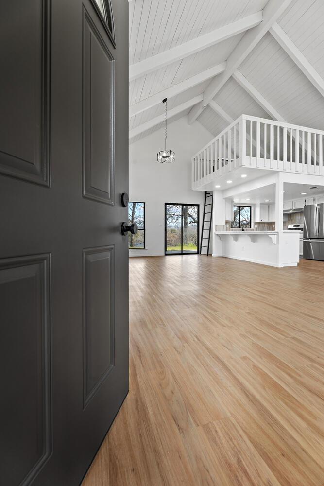 Single Family in Coarsegold - photo 2