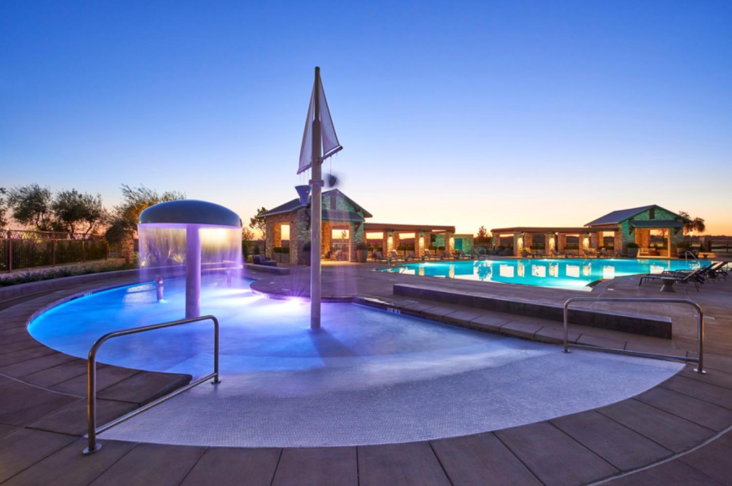 998 Ponderosa Way W, Madera, CA, 93636