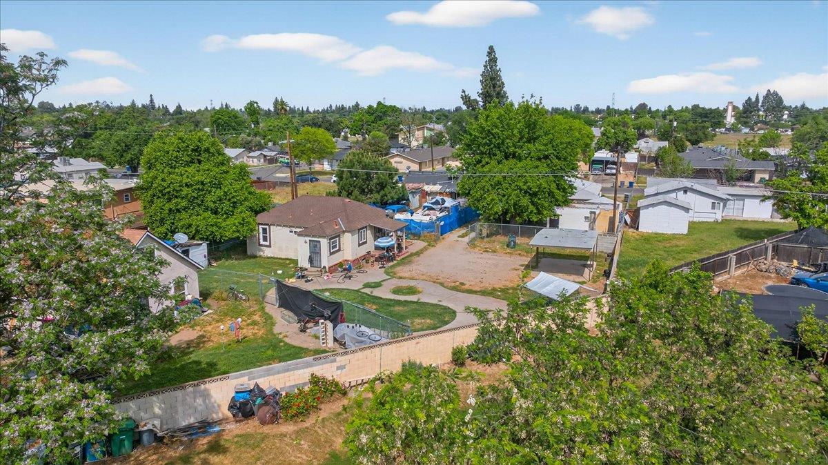 1328 E Fedora Avenue, Fresno, CA, 93704