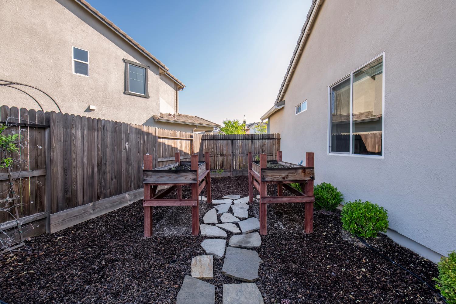 998 Ponderosa Way W, Madera, CA, 93636