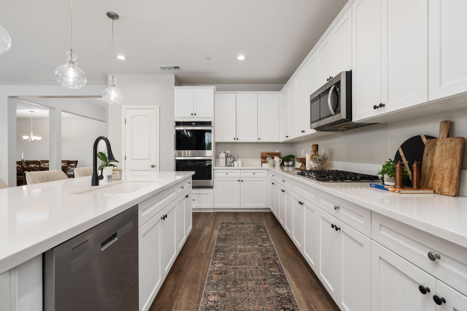 3428 N Crenshaw, Visalia, CA, 93291