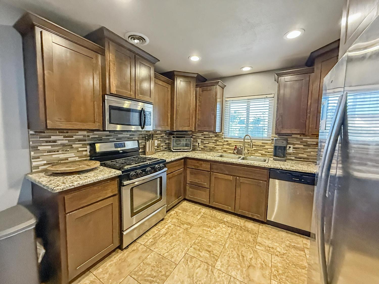 Single Family in Clovis - photo 3